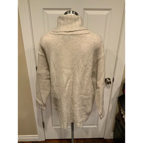 M Magaschoni Beige Wool Blend Turtleneck Sweater w/ Furry Pockets, Size M - Picture 6 of 7